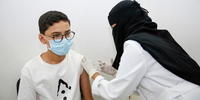 توكلنا يتيح أولوية حجز موعد في مراكز اللقاح لطلبة المتوسطة والثانوية